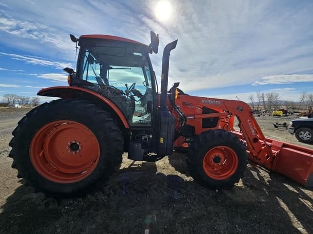 Image of Kubota M6-141 equipment image 3