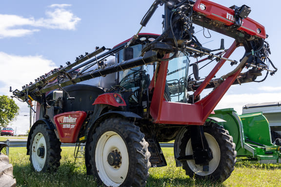2018 Miller Nitro 7310 Equipment Image0