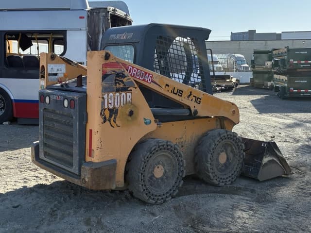 Image of Mustang 1900R equipment image 2