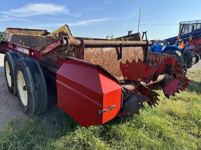 Image of New Holland 185 equipment image 4