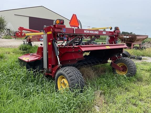 Image of New Holland Discbine 310 equipment image 4