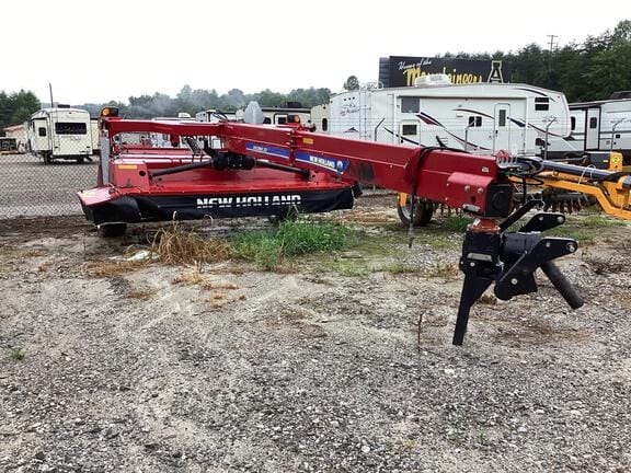 2018 New Holland 312 Equipment Image0