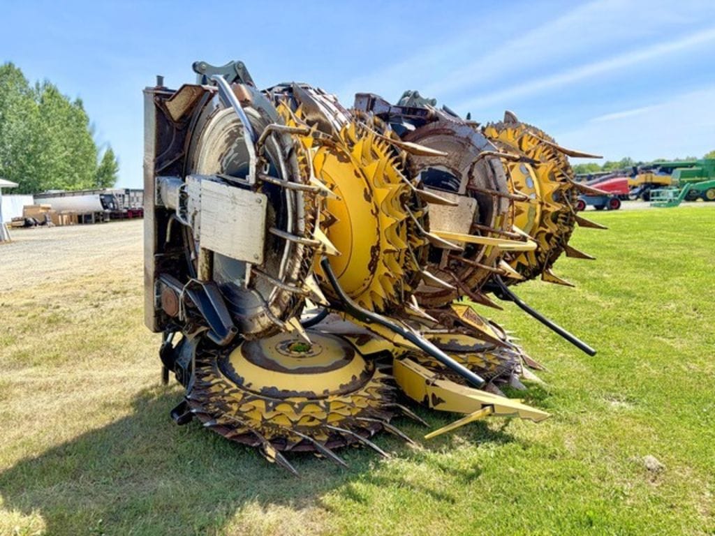 2018 New Holland 900BFI Equipment Image0