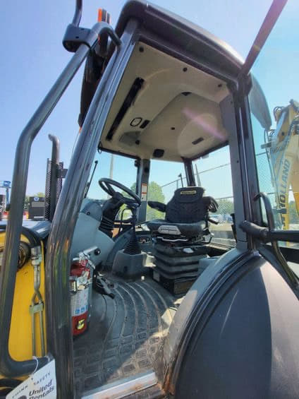 Image of New Holland B95C equipment image 3