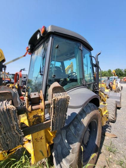 Image of New Holland B95C equipment image 4
