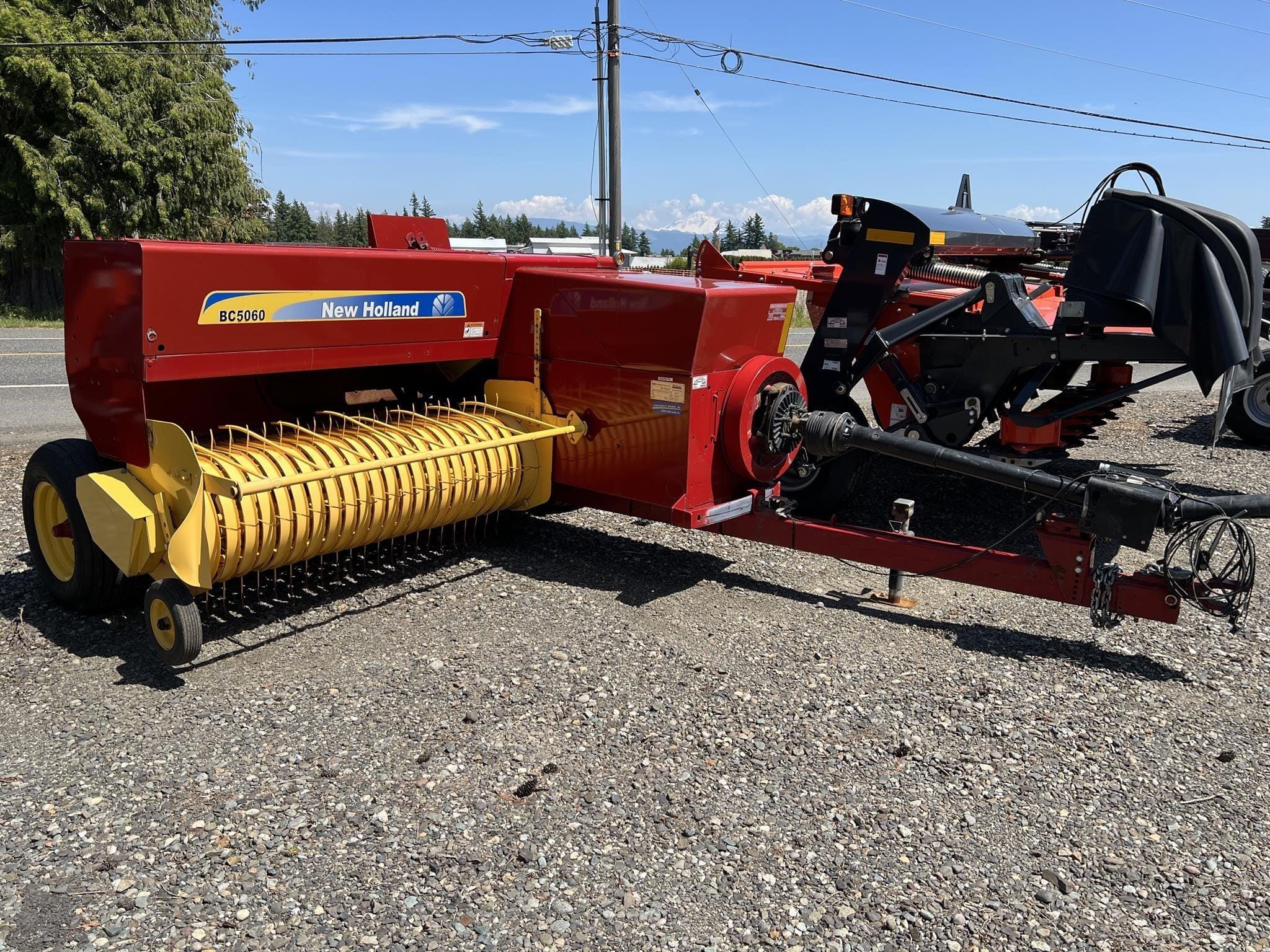 2018 New Holland BC5060 Equipment Image0