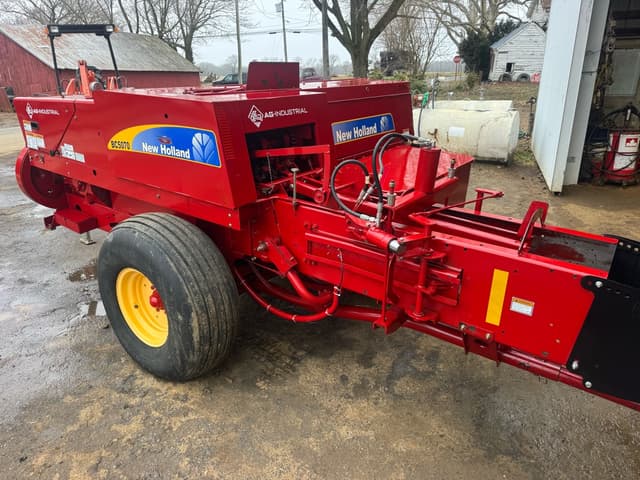 Image of New Holland BC5070 equipment image 4