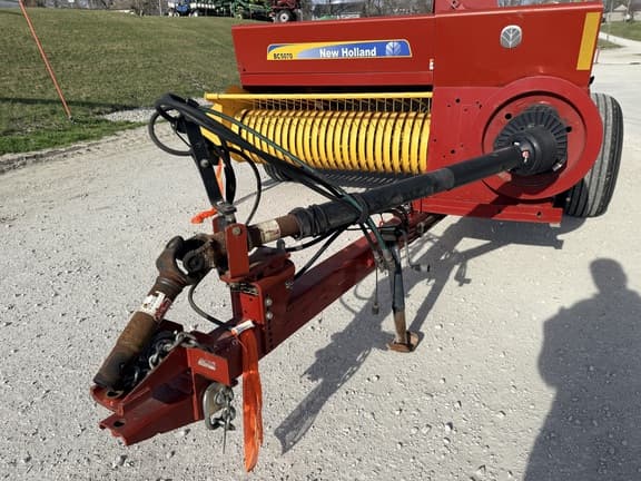 Image of New Holland BC5070 equipment image 1