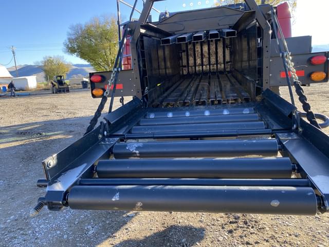 Image of New Holland Big Baler 340 Plus equipment image 4