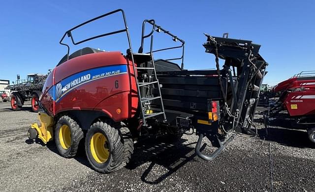 Image of New Holland Big Baler 340 Plus equipment image 1