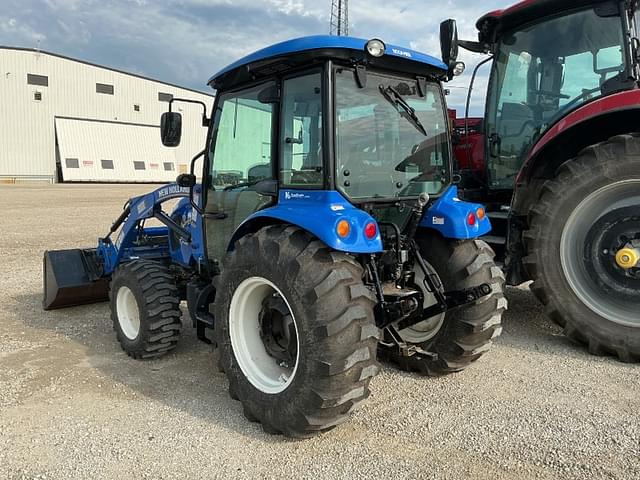 Image of New Holland Boomer 50 equipment image 3