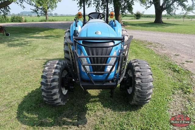 Image of New Holland Boomer 50 equipment image 4