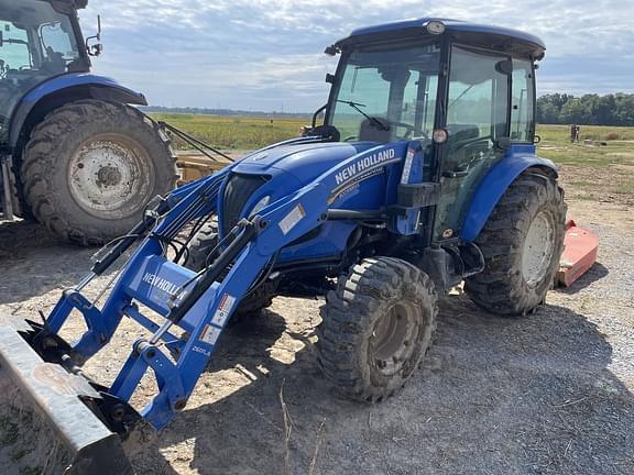 Image of New Holland Boomer 55 equipment image 4