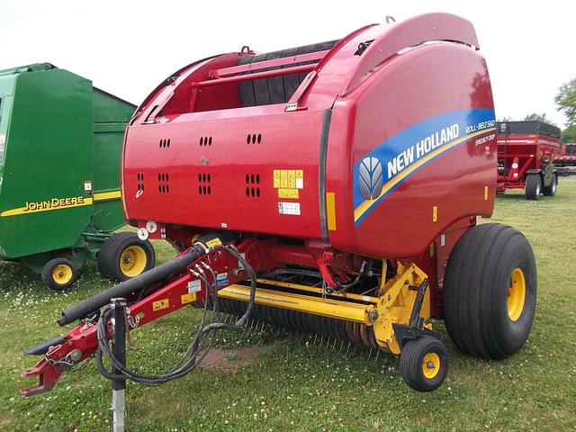 Image of New Holland RB560 Specialty Crop equipment image 1