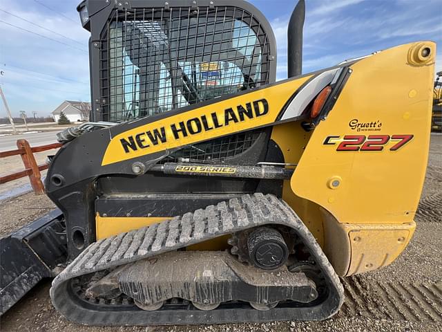 Image of New Holland C227 equipment image 2