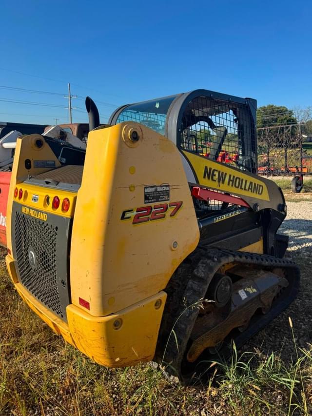 Image of New Holland C227 equipment image 3