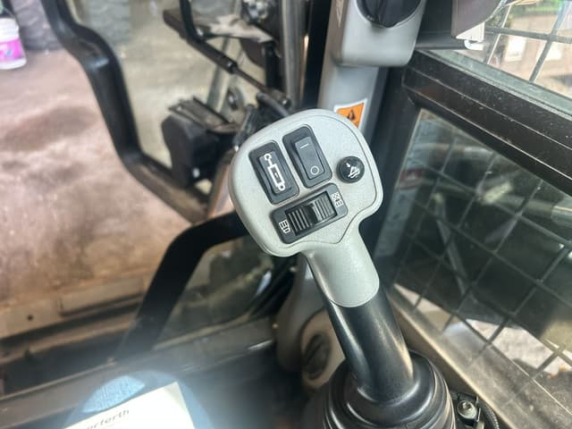 Image of New Holland C232 equipment image 3