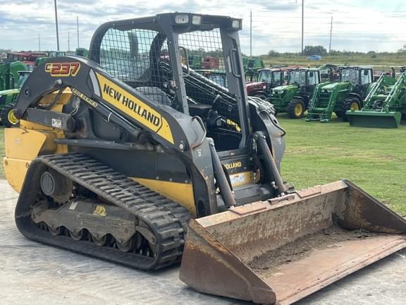Image of New Holland C237 equipment image 4
