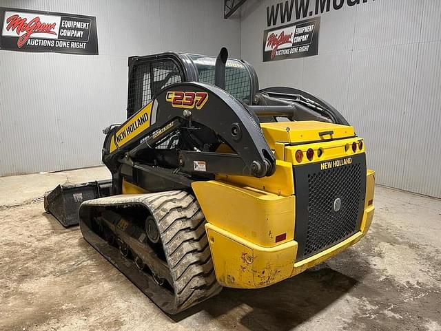 Image of New Holland C237 equipment image 3