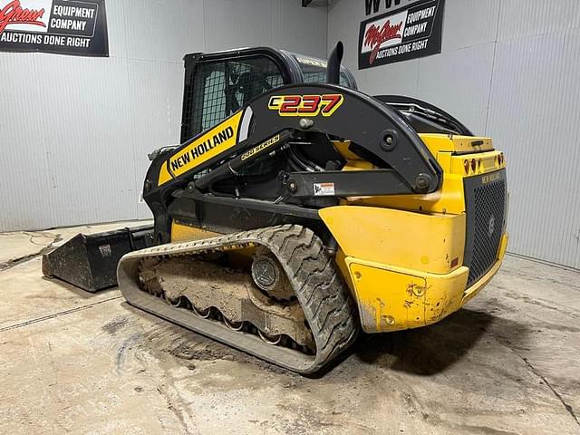 Image of New Holland C237 equipment image 2