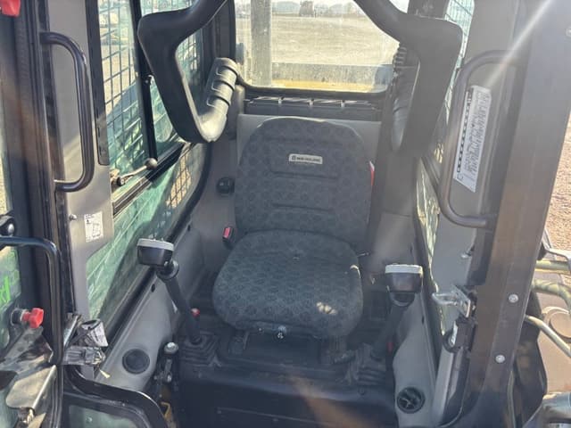 Image of New Holland C245 equipment image 4