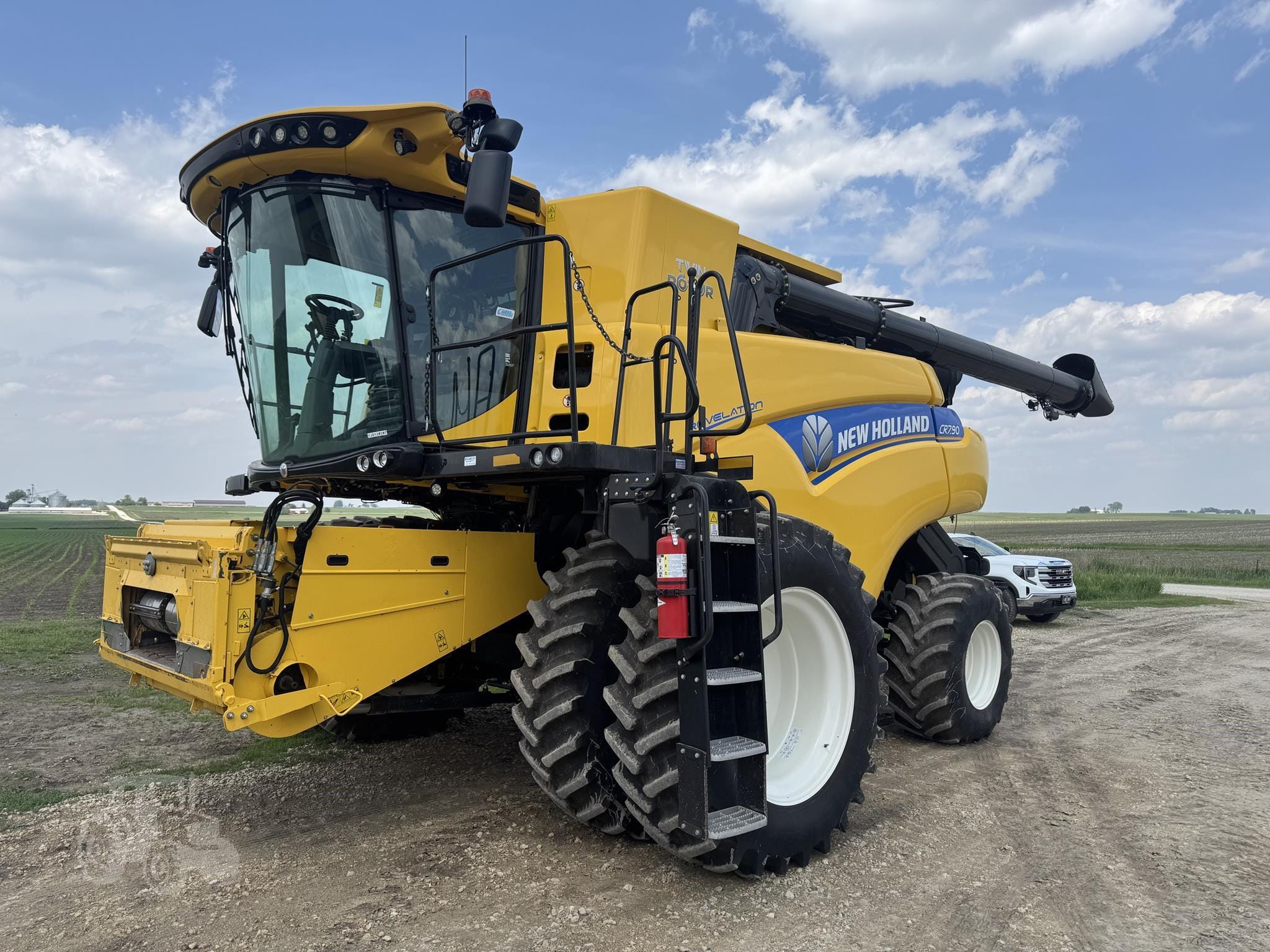 2018 New Holland CR7.90 Equipment Image0