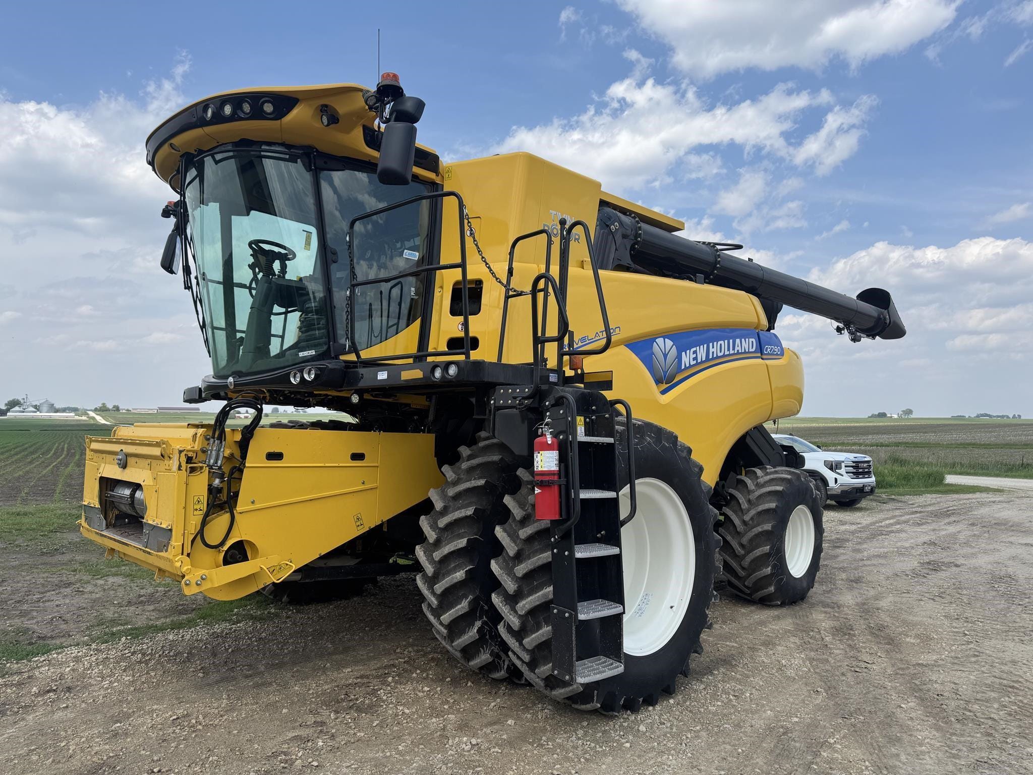2018 New Holland CR7.90 Equipment Image0