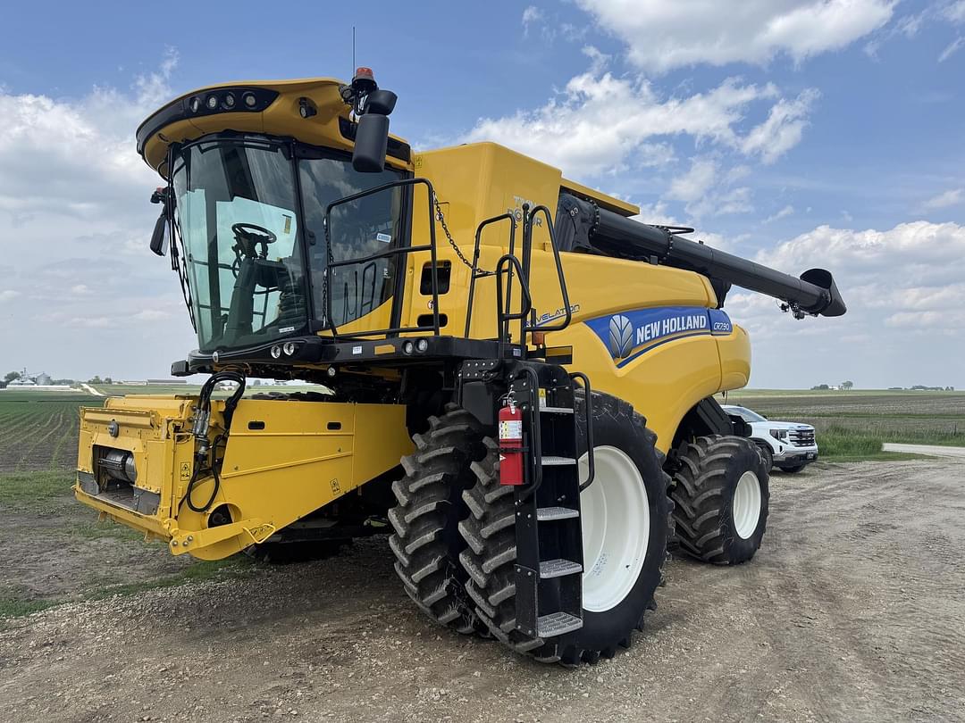 Image of New Holland CR7.90 Primary image