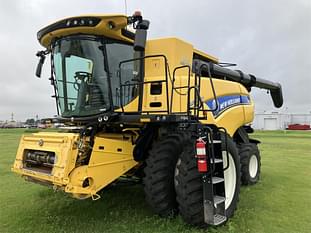 2018 New Holland CR8.90 Equipment Image0