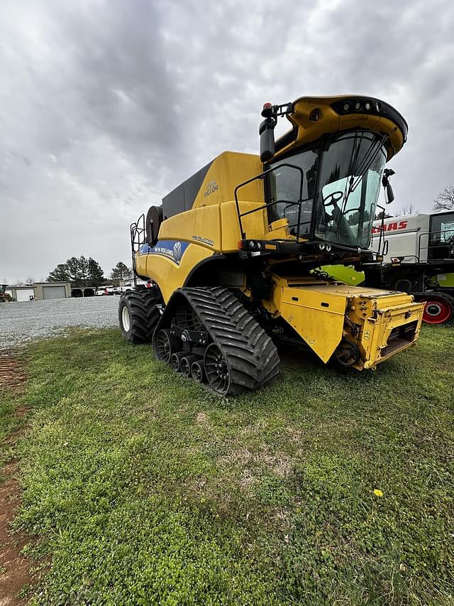 Image of New Holland CR8.90 equipment image 3