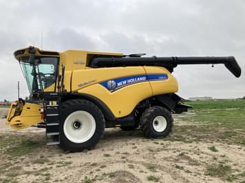 Main image New Holland CR8.90