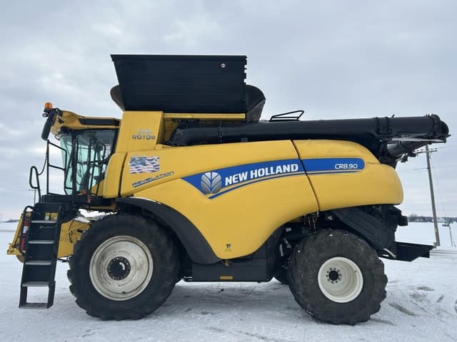 Image of New Holland CR8.90 equipment image 2