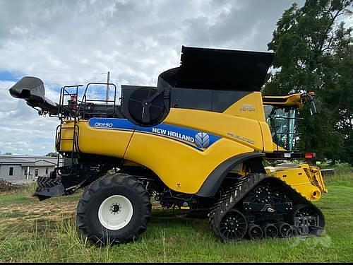 Image of New Holland CR9.90 equipment image 1