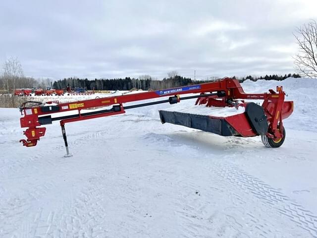 Image of New Holland DB316R equipment image 2