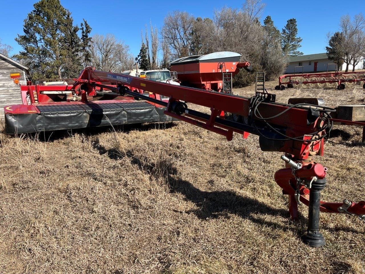 2018 New Holland 316 Equipment Image0