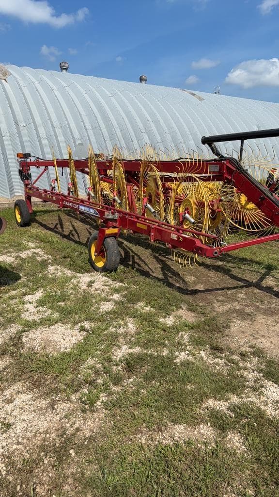 Image of New Holland Duravee 1225 equipment image 1