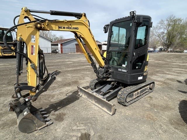 Image of New Holland E26C Primary image