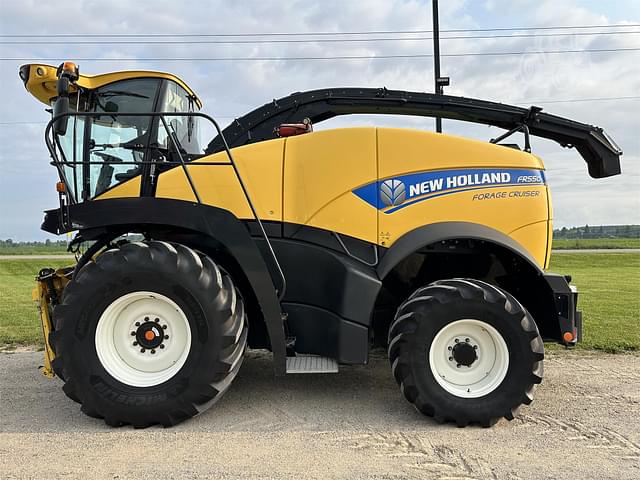 Image of New Holland FR550 equipment image 1