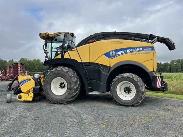 Image of New Holland FR920 equipment image 2