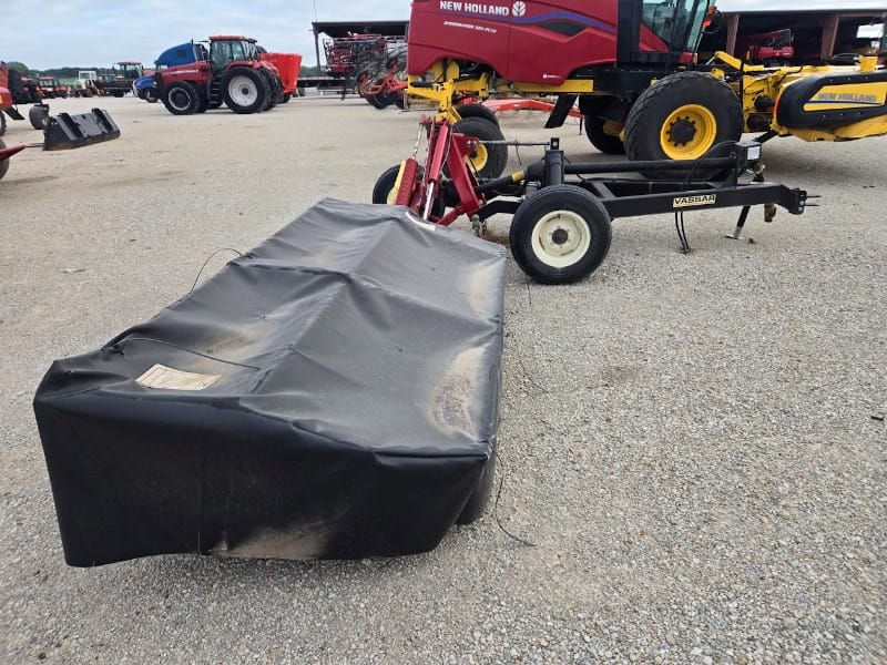 2018 New Holland H6750 Equipment Image0