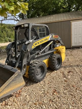 2018 New Holland L218 Equipment Image0