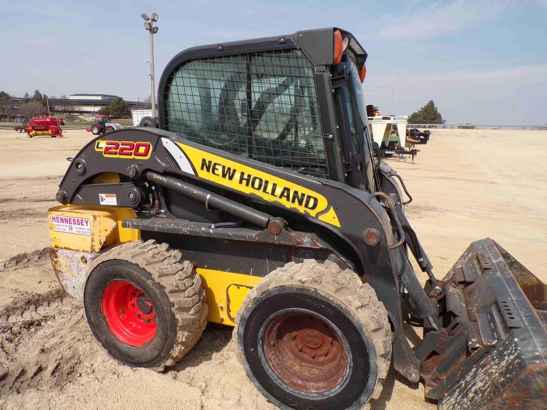 Image of New Holland L220 Primary image