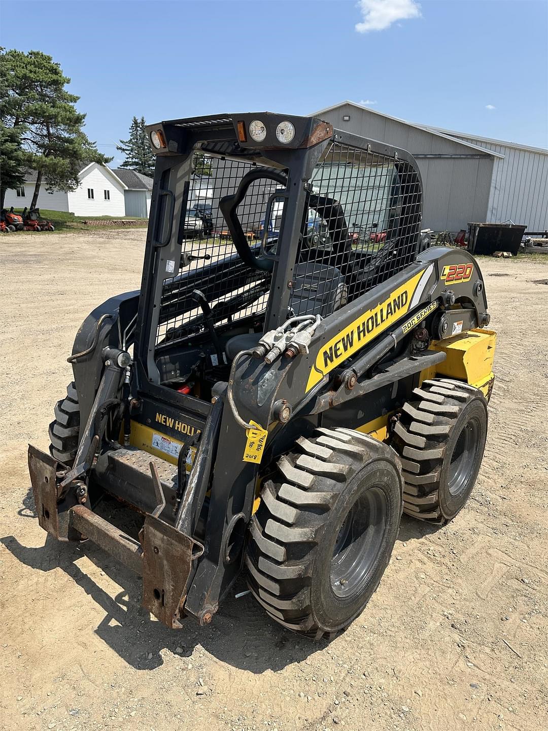 Image of New Holland L220 Primary image