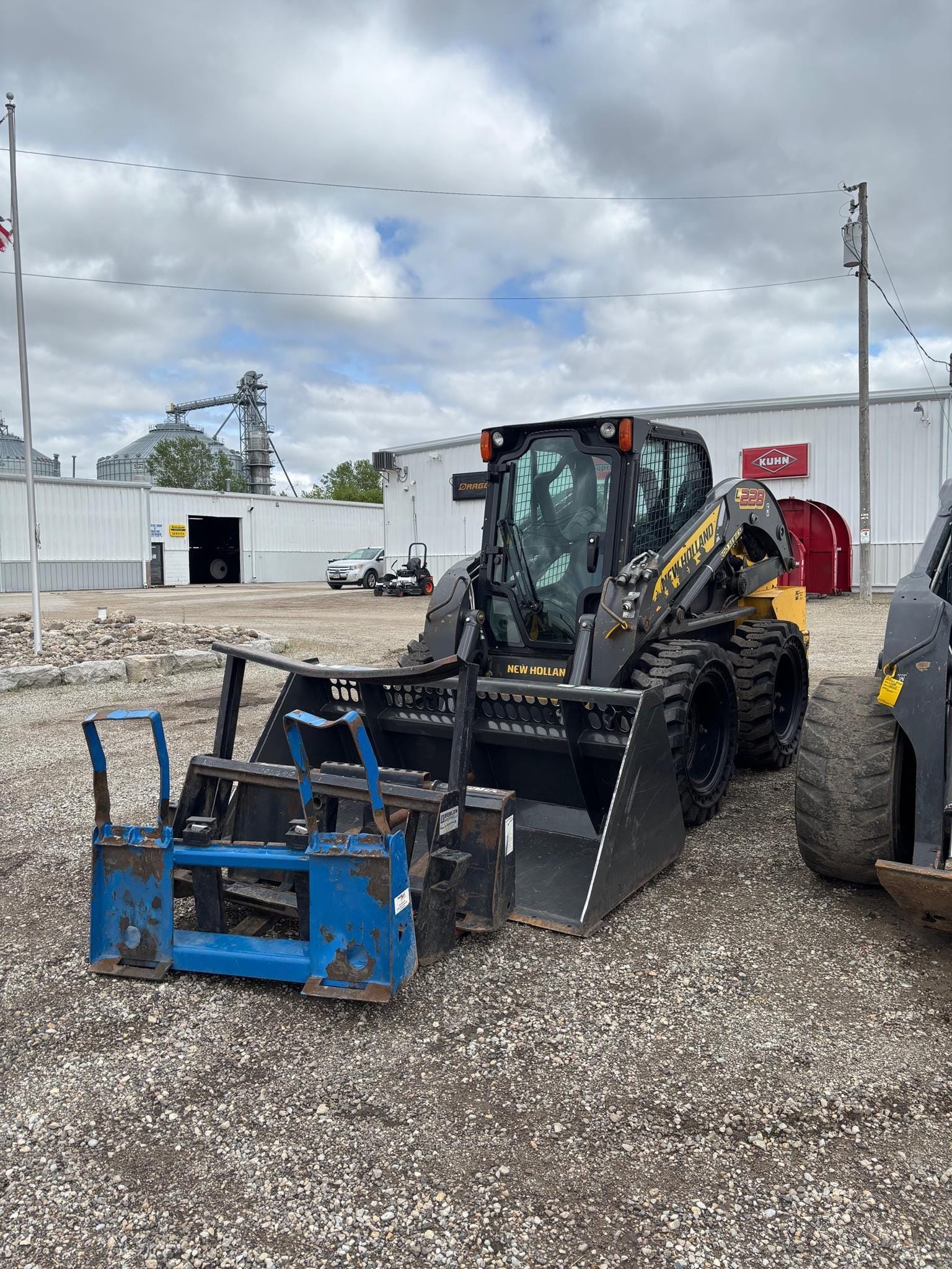 2018 New Holland L228 Equipment Image0