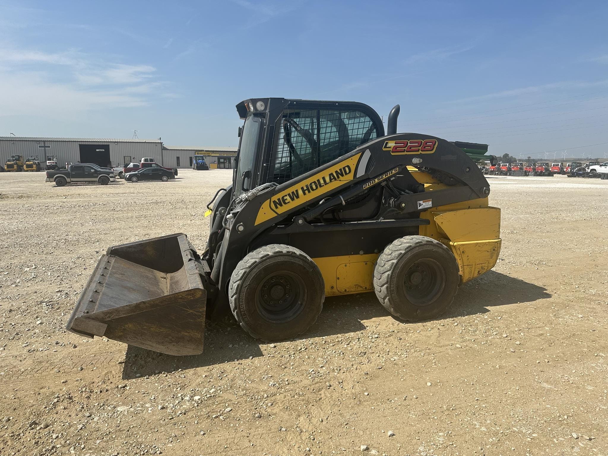 Main image New Holland L228