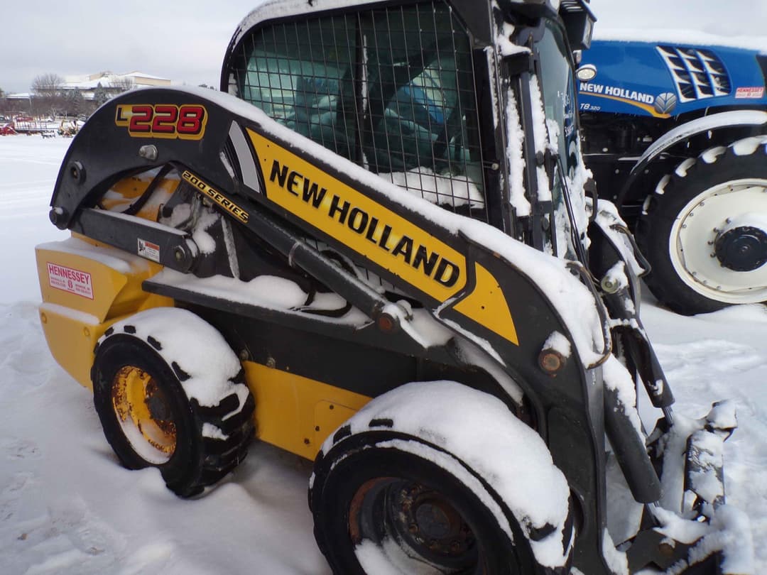 Image of New Holland L228 Primary image