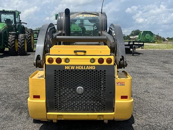 Image of New Holland L228 equipment image 4