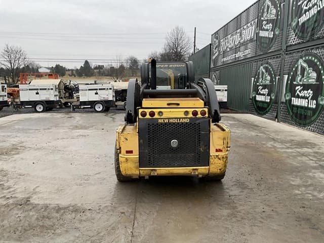 Image of New Holland L228 equipment image 2