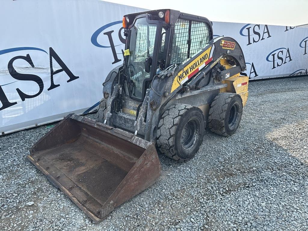 Image of New Holland L228 Primary image