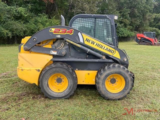 Image of New Holland L234 equipment image 1